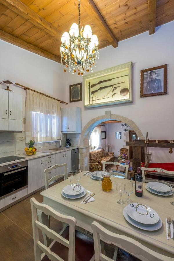 Villa George Kambánion 외부 사진