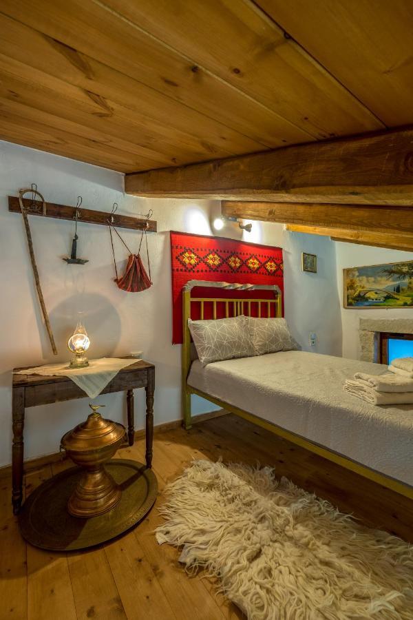 Villa George Kambánion 외부 사진